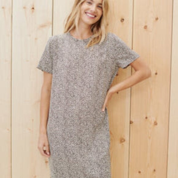 Jenni Kayne Leopard T-Shirt Dress - Picture 1 of 4